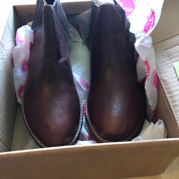 NIB Matisse Booties, Sz 7.5 - Picture 4 of 4